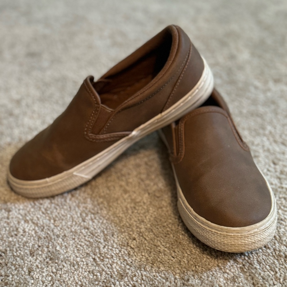 Children’s Place boys shoes